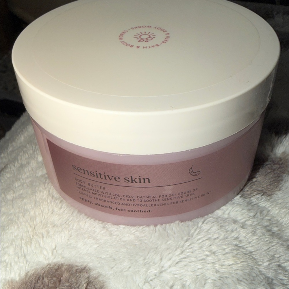 New - Bath & Body Works Sensitive Skin Colloidal Oatmeal Body Butter 6.5 oz